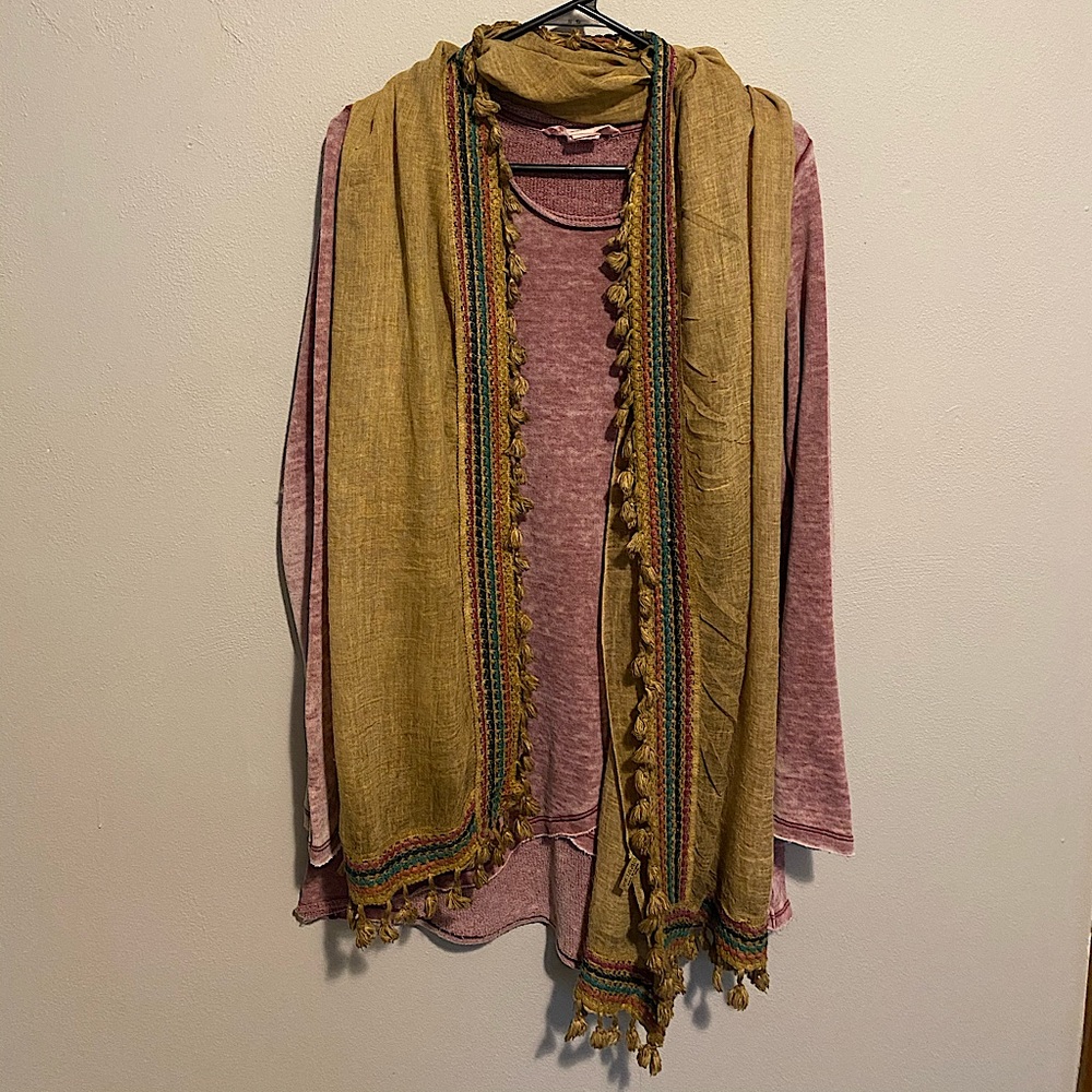 Comfy stylish tunic with matching scarf